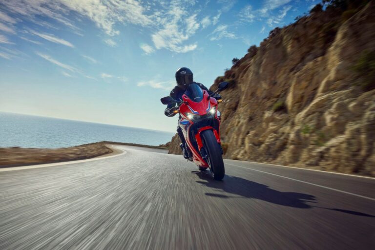 Świat dwukołowych bliźniaków, czyli historia i ewolucja serii Honda 500
